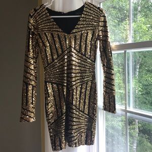 Gold and black sequin dress✨